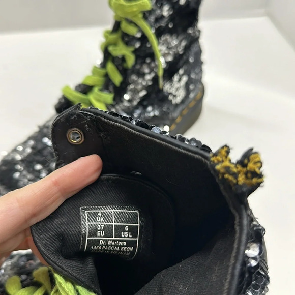 Dr. Martens 1460 Pascal Combat Sequin Black Silver Reversible Boot Womens Size 6 - Picture 10 of 11